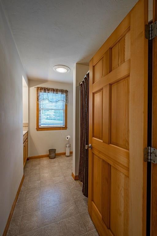 1048 North Brookfield Road Oakham, MA 01068 - Photo 29 of 41