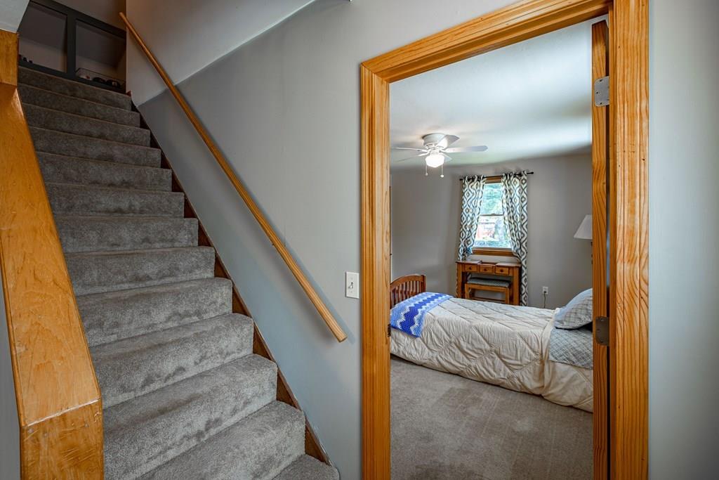 1048 North Brookfield Road Oakham, MA 01068 - Photo 32 of 41
