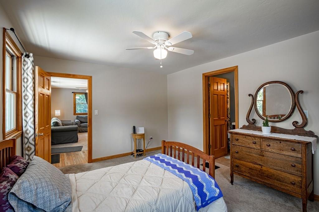 1048 North Brookfield Road Oakham, MA 01068 - Photo 34 of 41