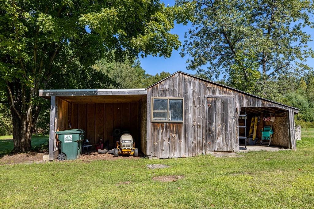 1048 North Brookfield Road Oakham, MA 01068 - Photo 8 of 41