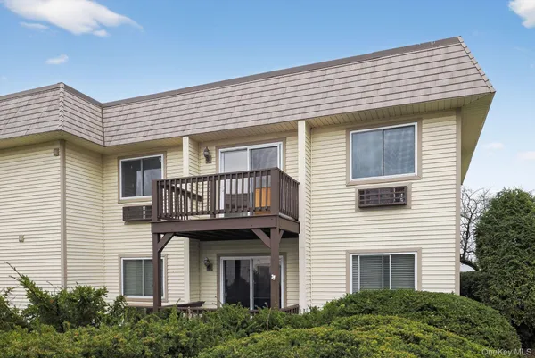 $227,000 | 25(2F Village Park Drive, Unit 3A, Fishkill, NY 12524