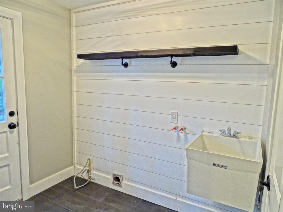 1235 Spring Valley Lane West Chester, PA 19380 - Photo 15 of 31