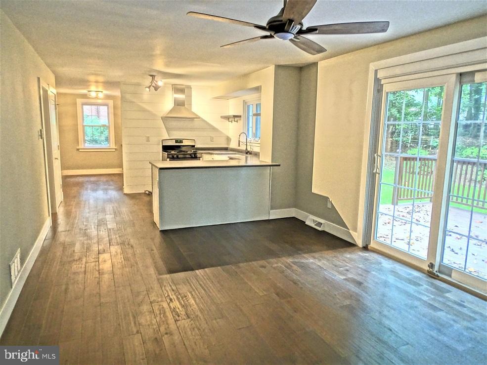1235 Spring Valley Lane West Chester, PA 19380 - Photo 6 of 31