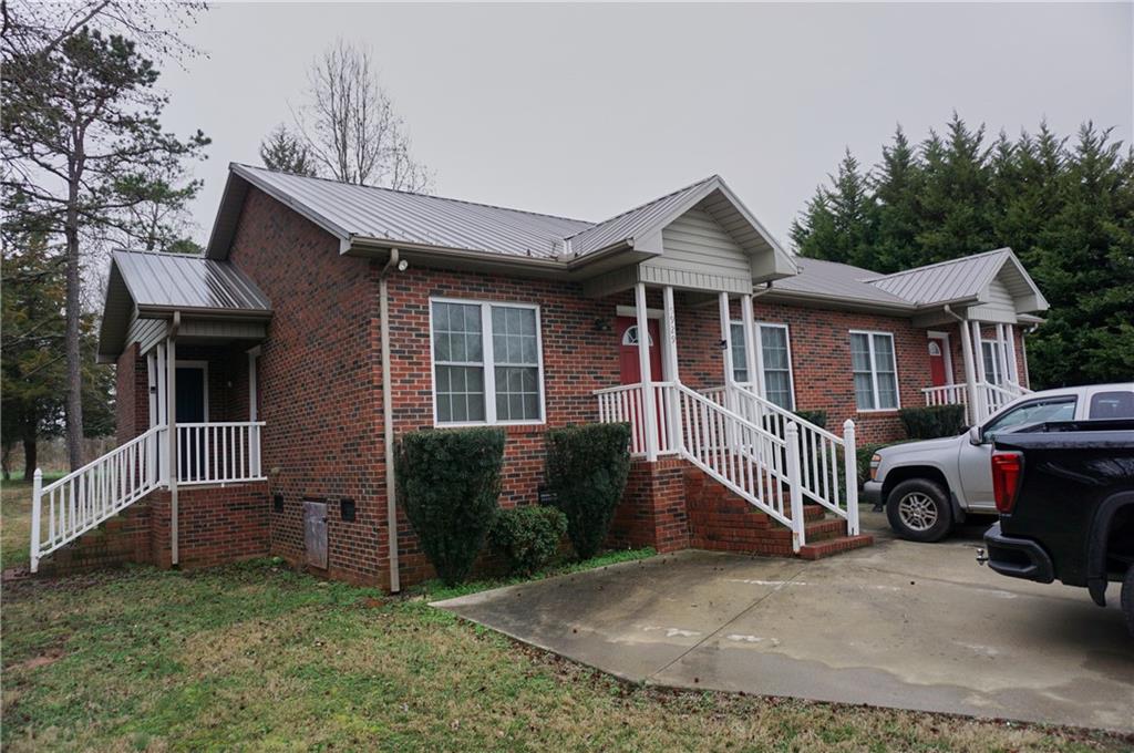 5929 Lee Cline Road Conover, NC 28613 - Photo 2 of 33 Gallery Image 2