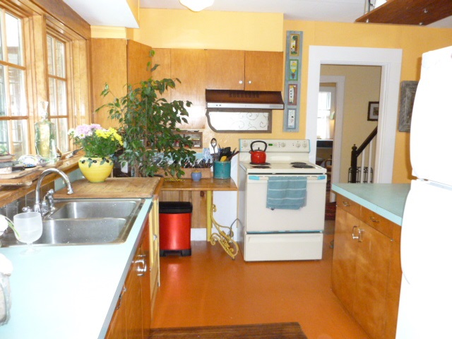 509 Center Road Hillsborough, NH 03244 - Photo 2 of 25 Gallery Image 2