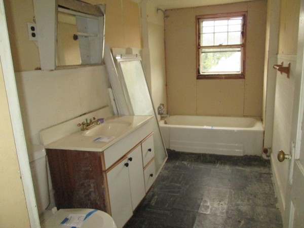 29 Southold Road Worcester, MA 01607 - Photo 27 of 42 Gallery Image 27