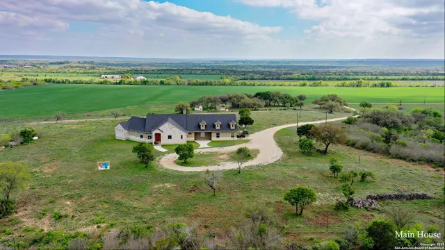 $2,350,000 | 208 Private Road 378, Mico, TX 78056