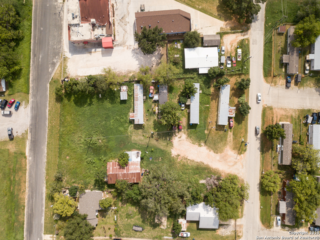 1804 Sutherland Springs Road Floresville, TX 78114 - Photo 18 of 23 a view of city