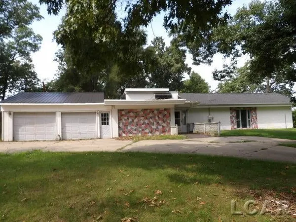 $243,000 | 9200 Wolf Lake Road, Brooklyn, MI 49230