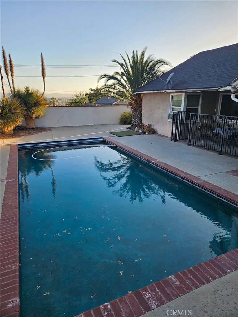 806 Stanford Road Burbank, CA 91504 - Photo 10 of 10