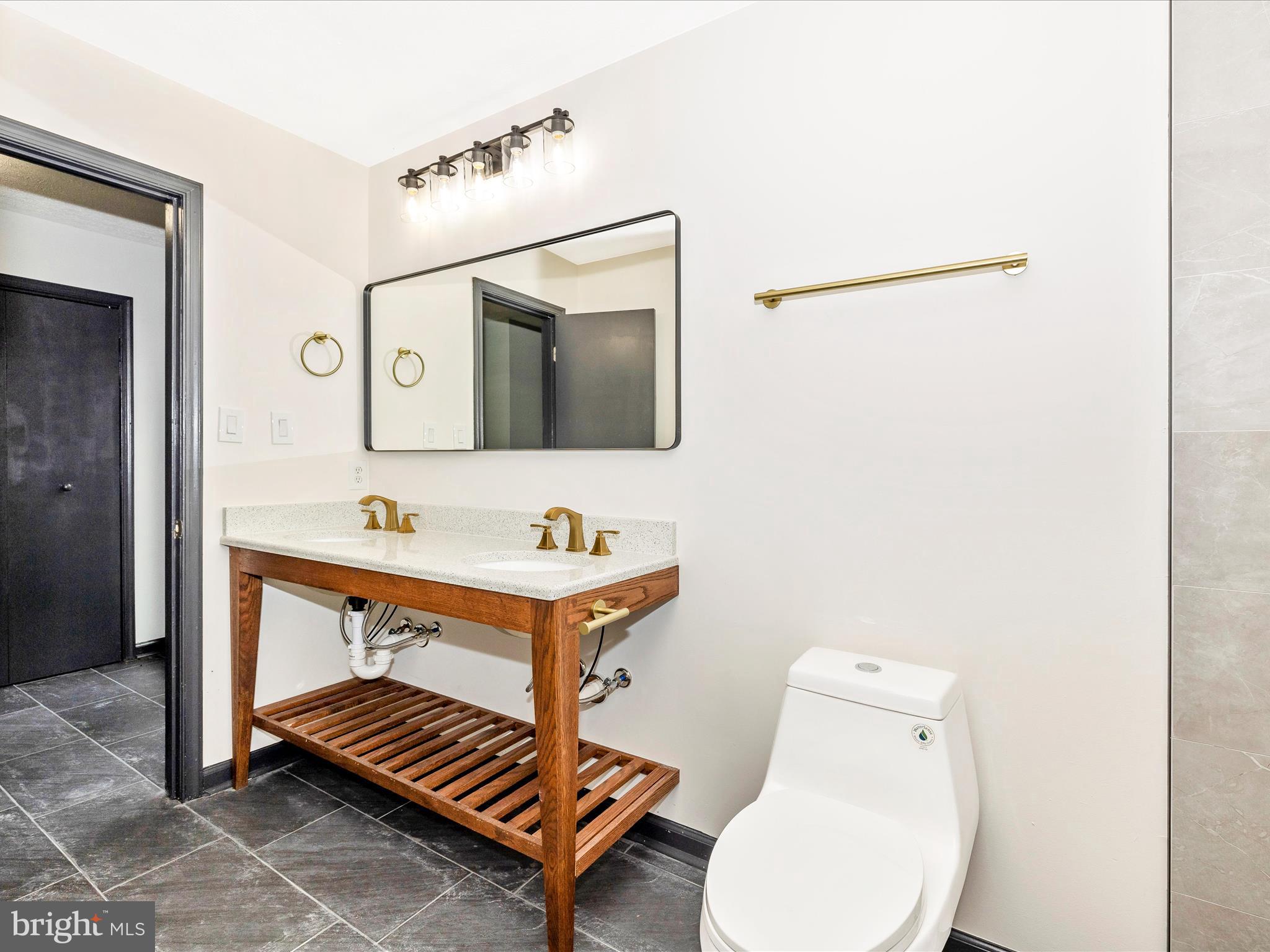 14004 Harrisville Road Mount Airy, MD 21771 - Photo 23 of 64 Primary Bathroom
