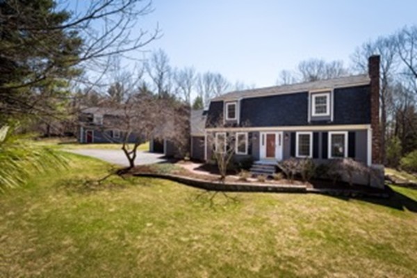 6 West Hadley Road Merrimac, MA 01860 - Photo 1 of 25 Gallery Image 1