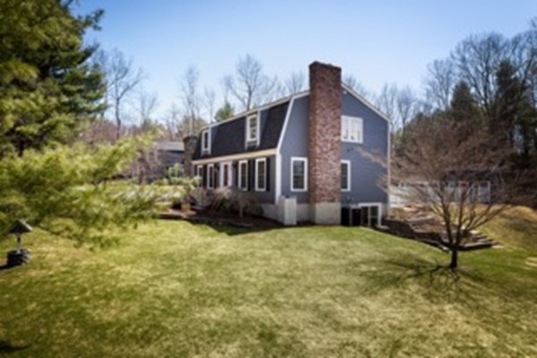 6 West Hadley Road Merrimac, MA 01860 - Photo 3 of 25 Gallery Image 3