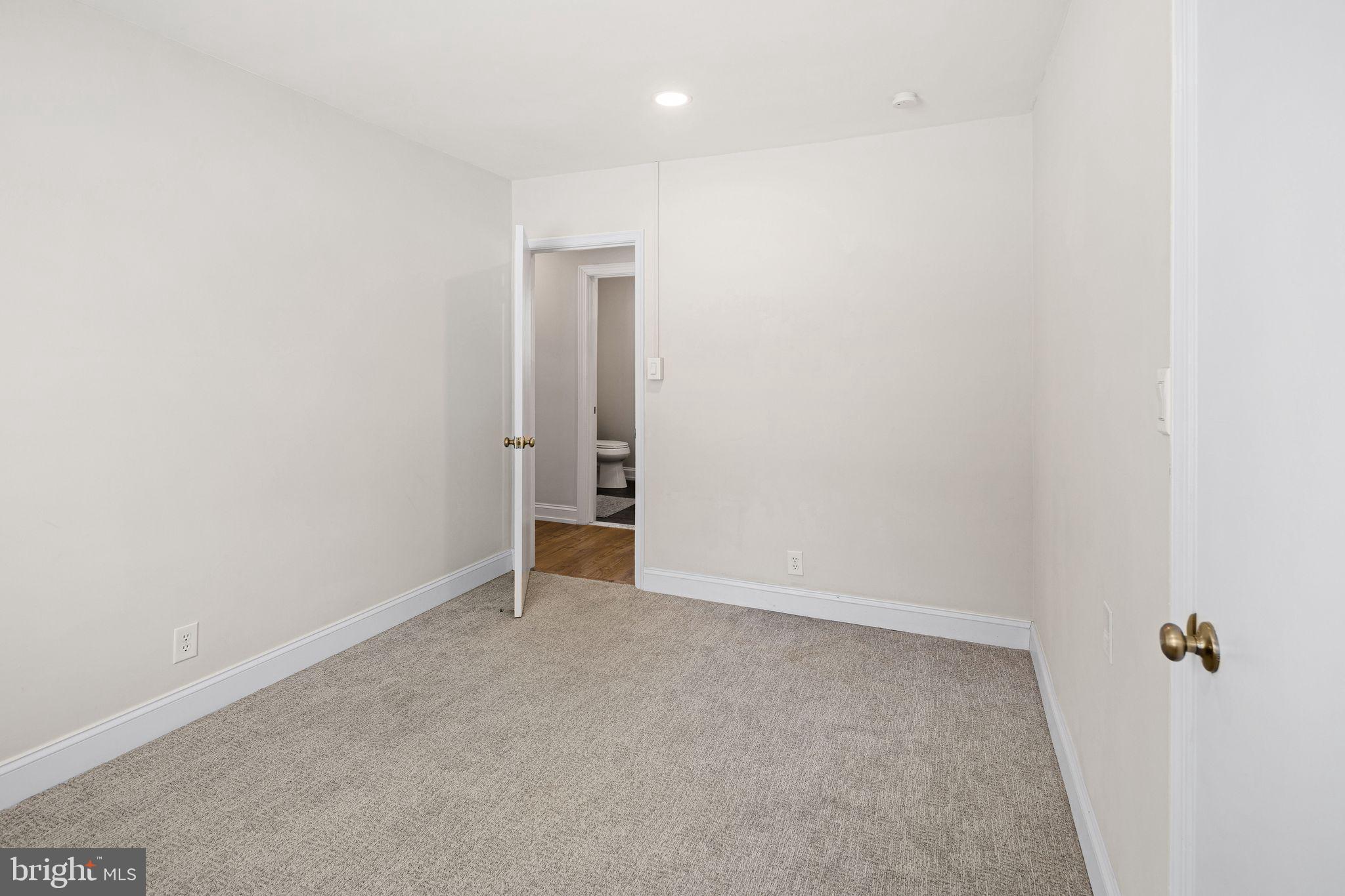 910 Edann Road Oreland, PA 19075 - Photo 19 of 26 a view of an empty room