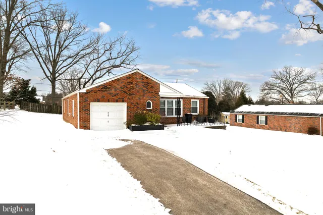 $459,000 | 910 Edann Road, Oreland, PA 19075