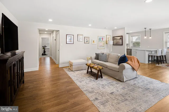 $459,000 | 910 Edann Road, Oreland, PA 19075