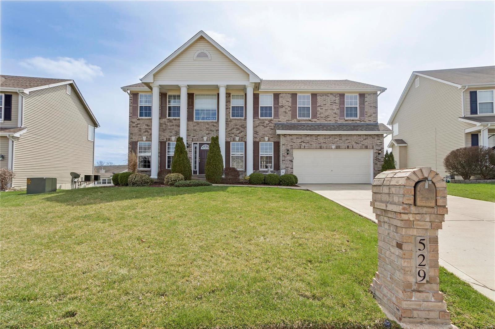 529 Rascal Crossing O'Fallon, MO 63366 - Photo 2 of 52