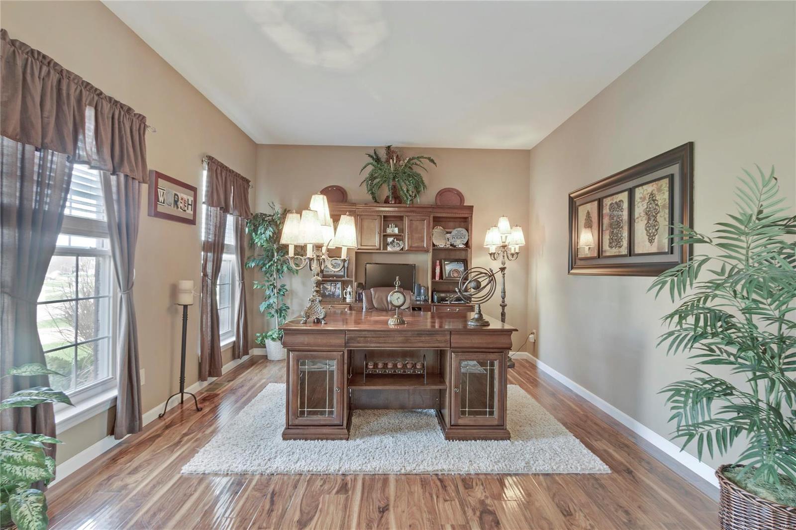 529 Rascal Crossing O'Fallon, MO 63366 - Photo 8 of 52