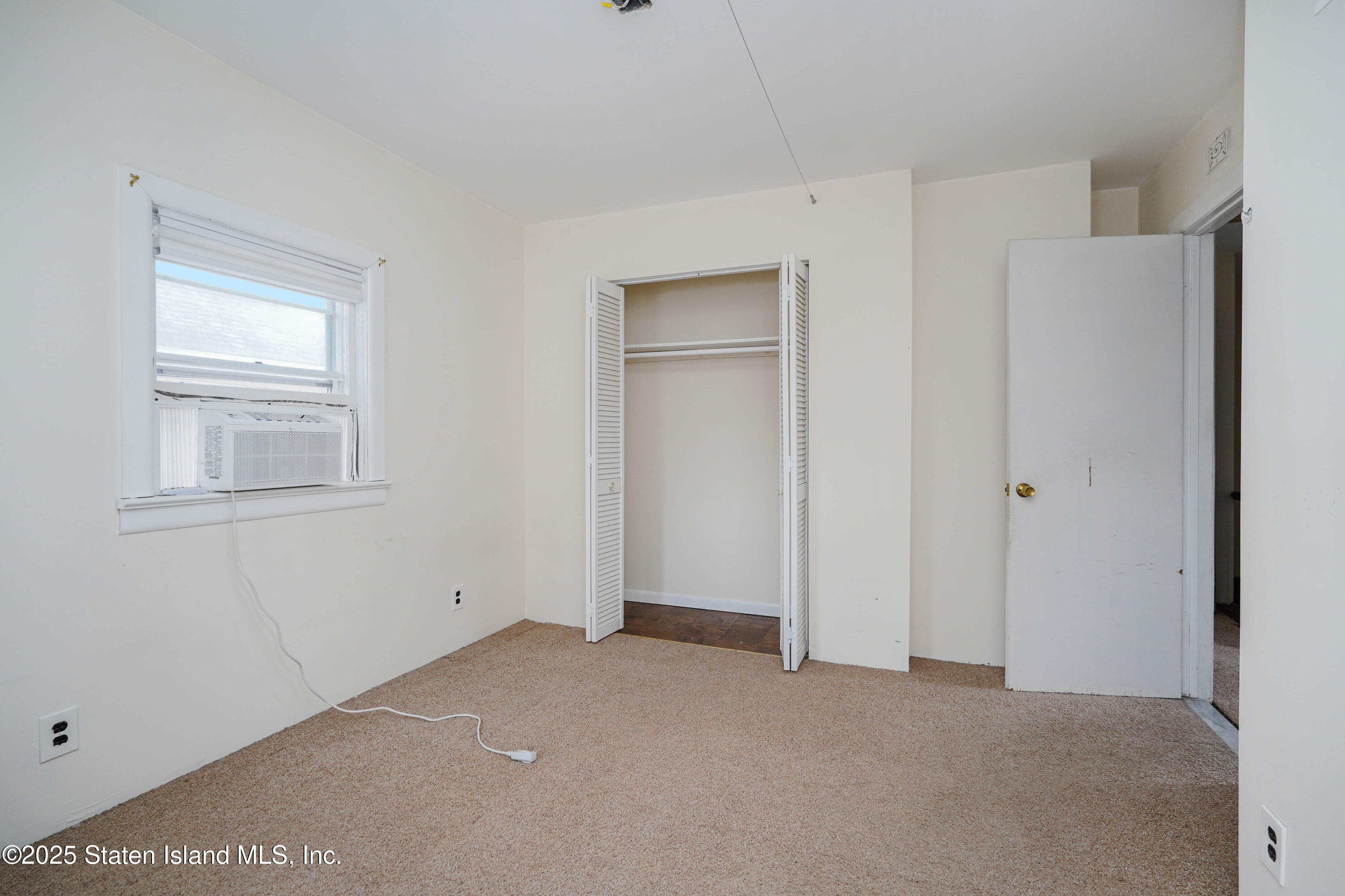 61 Greenleaf Avenue Staten Island, NY 10310 - Photo 20 of 31 Photo Feb 01 2025, 1 12 35 AM