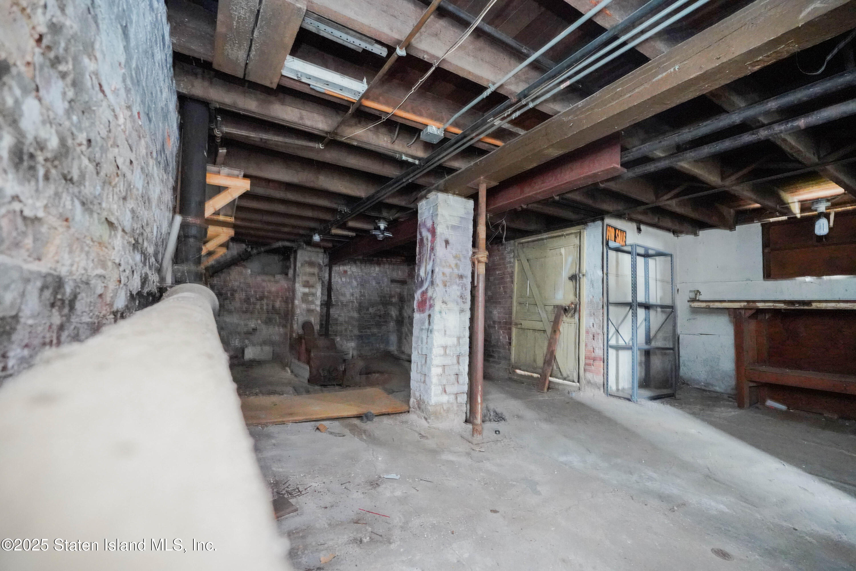 61 Greenleaf Avenue Staten Island, NY 10310 - Photo 30 of 31 Photo Feb 01 2025, 1 15 04 AM