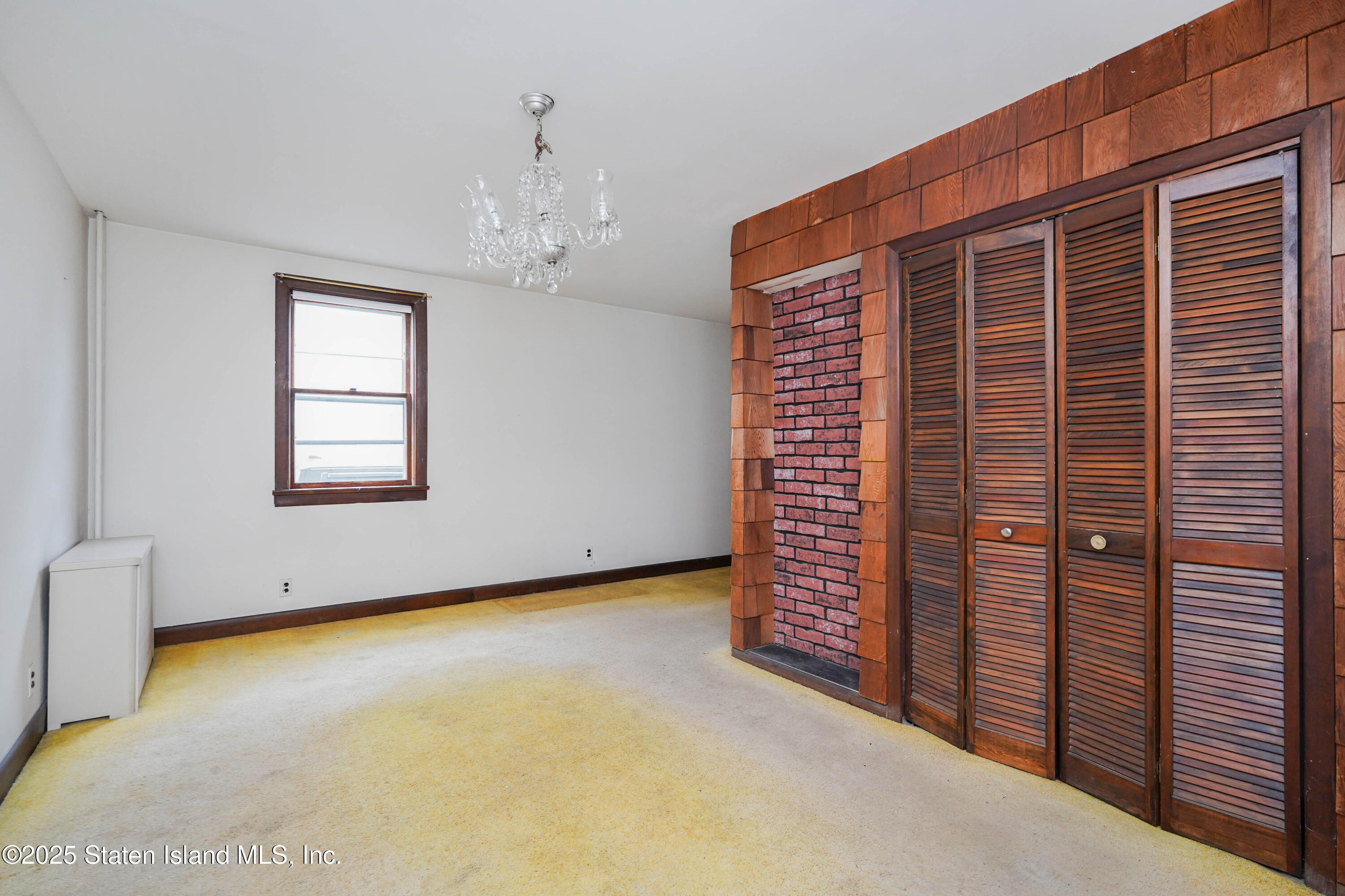 61 Greenleaf Avenue Staten Island, NY 10310 - Photo 10 of 31 Photo Feb 01 2025, 1 11 37 AM