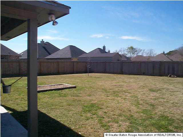 18412 Doc Olena Drive Baton Rouge, LA 70817 - Photo 2 of 8