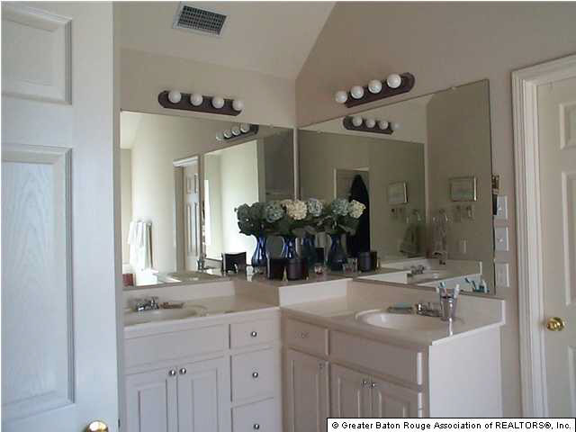 18412 Doc Olena Drive Baton Rouge, LA 70817 - Photo 8 of 8