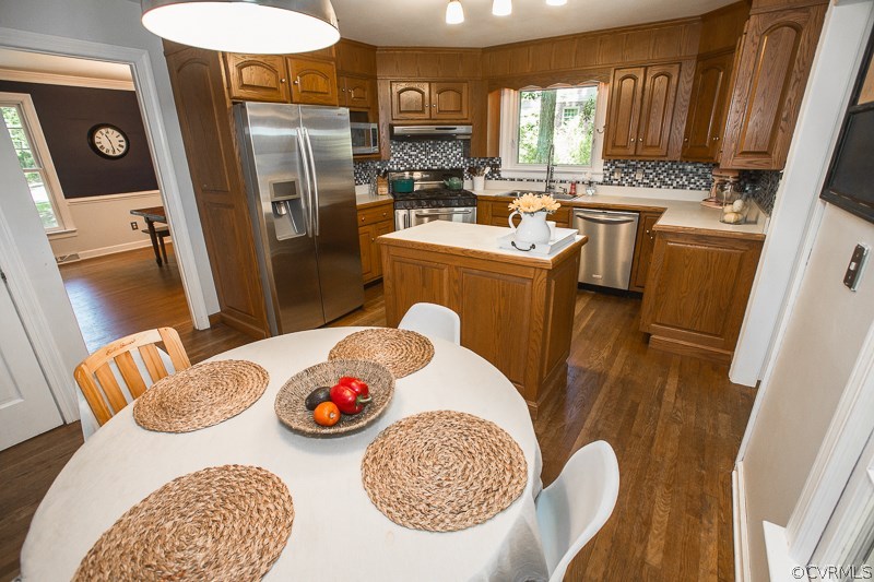 2711 East Brigstock Road Midlothian, VA 23113 - Photo 3 of 24