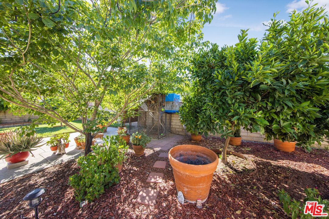 10151 Sharp Avenue Arleta, CA 91331 - Photo 24 of 25