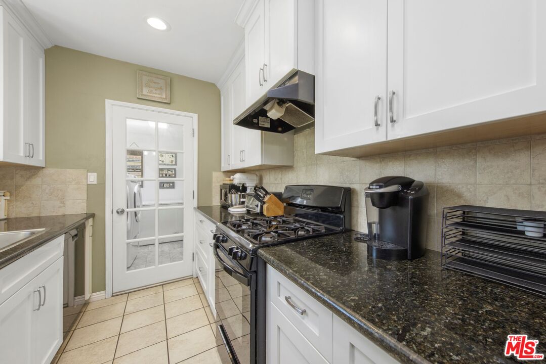 10151 Sharp Avenue Arleta, CA 91331 - Photo 8 of 25