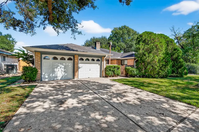 $1,800 | 12315 Chessington Drive, Houston, TX 77031