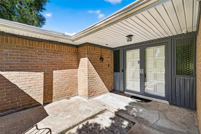 $1,800 | 12315 Chessington Drive, Houston, TX 77031