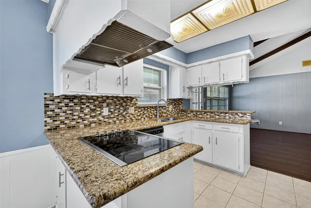 $1,800 | 12315 Chessington Drive, Houston, TX 77031