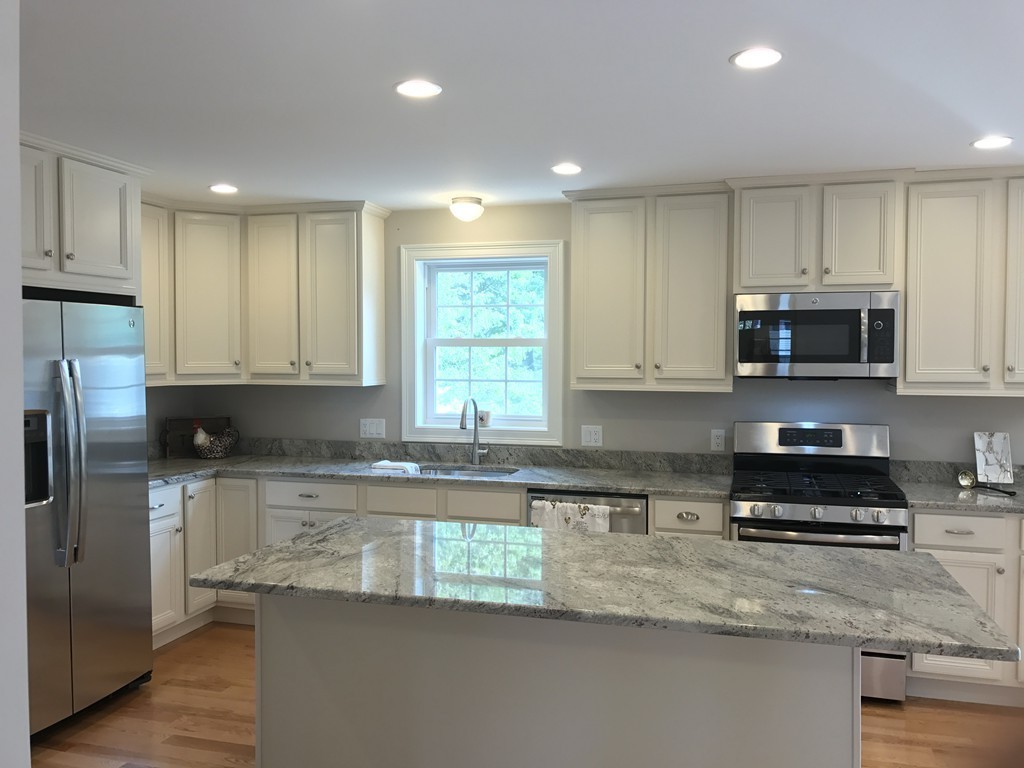 7 Skelton Road Burlington, MA 01803 - Photo 3 of 17 Gallery Image 3