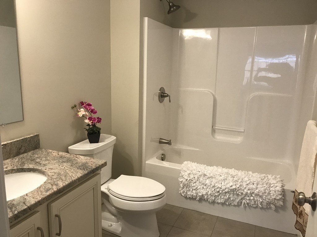 7 Skelton Road Burlington, MA 01803 - Photo 9 of 17 Gallery Image 9