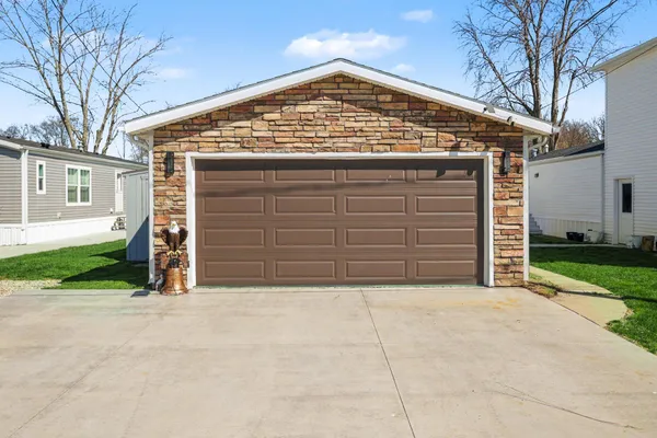 $399,000 | 574 Maple Lane, Coldwater, MI 49036