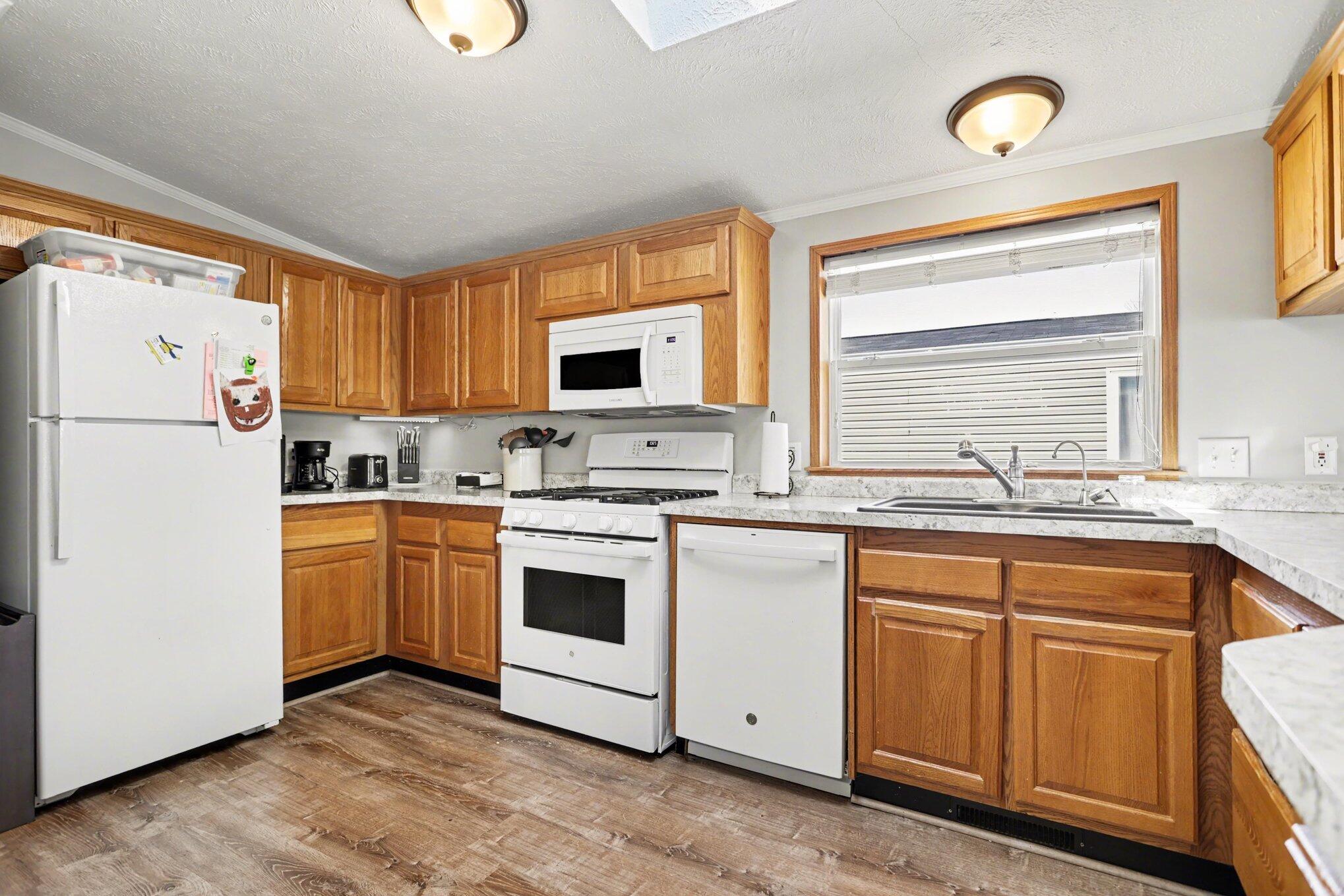 574 Maple Lane Coldwater, MI 49036 - Photo 9 of 28 009_file_7984