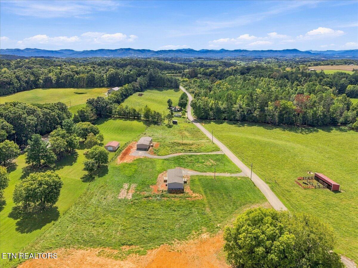 870 Shackleford Road Mosheim, TN 37818 - Photo 8 of 33 08-870_Shackleford_Road_Mosheim_008