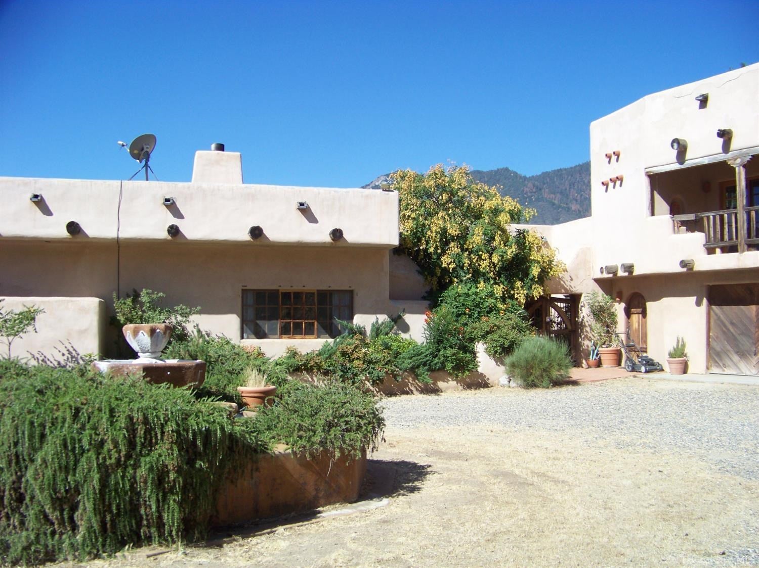 11600 Caliente Bodfish Road Caliente, CA 93518 - Photo 1 of 47 Gallery Image 1