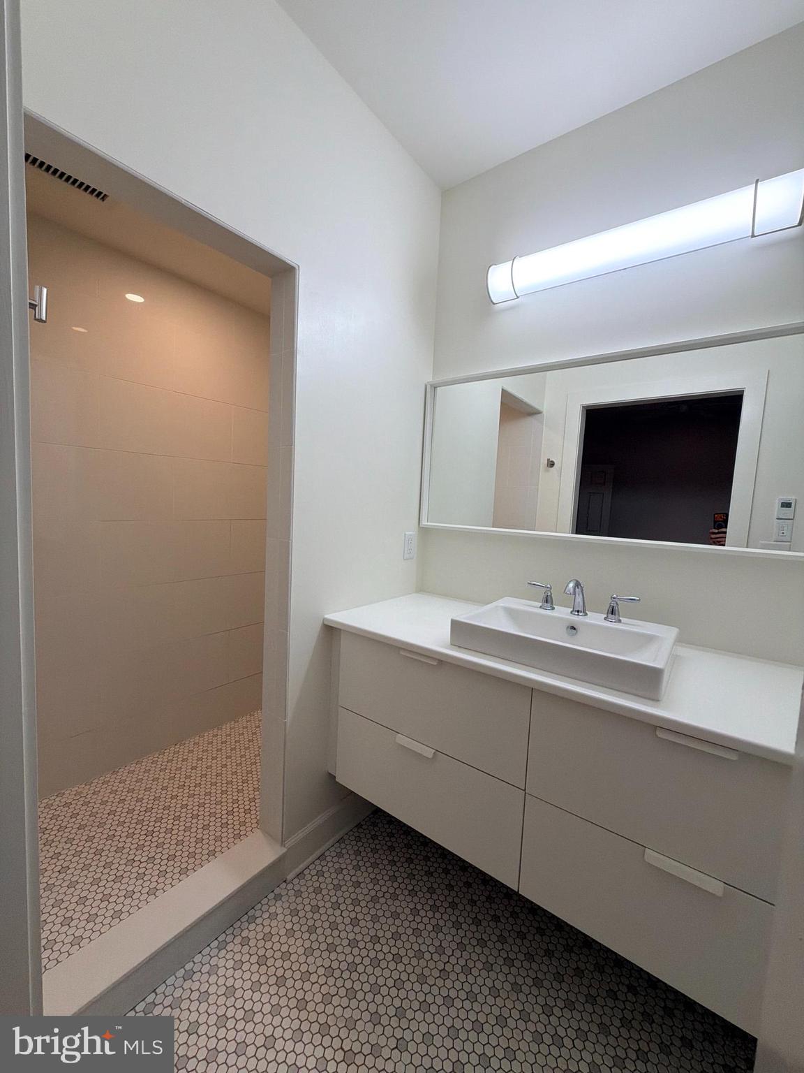 4 Robin Road Stafford, VA 22554 - Photo 12 of 32 Primary Bathroom