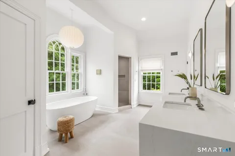 $7,150,000 | 256 Country Club Road, New Canaan, CT 06840