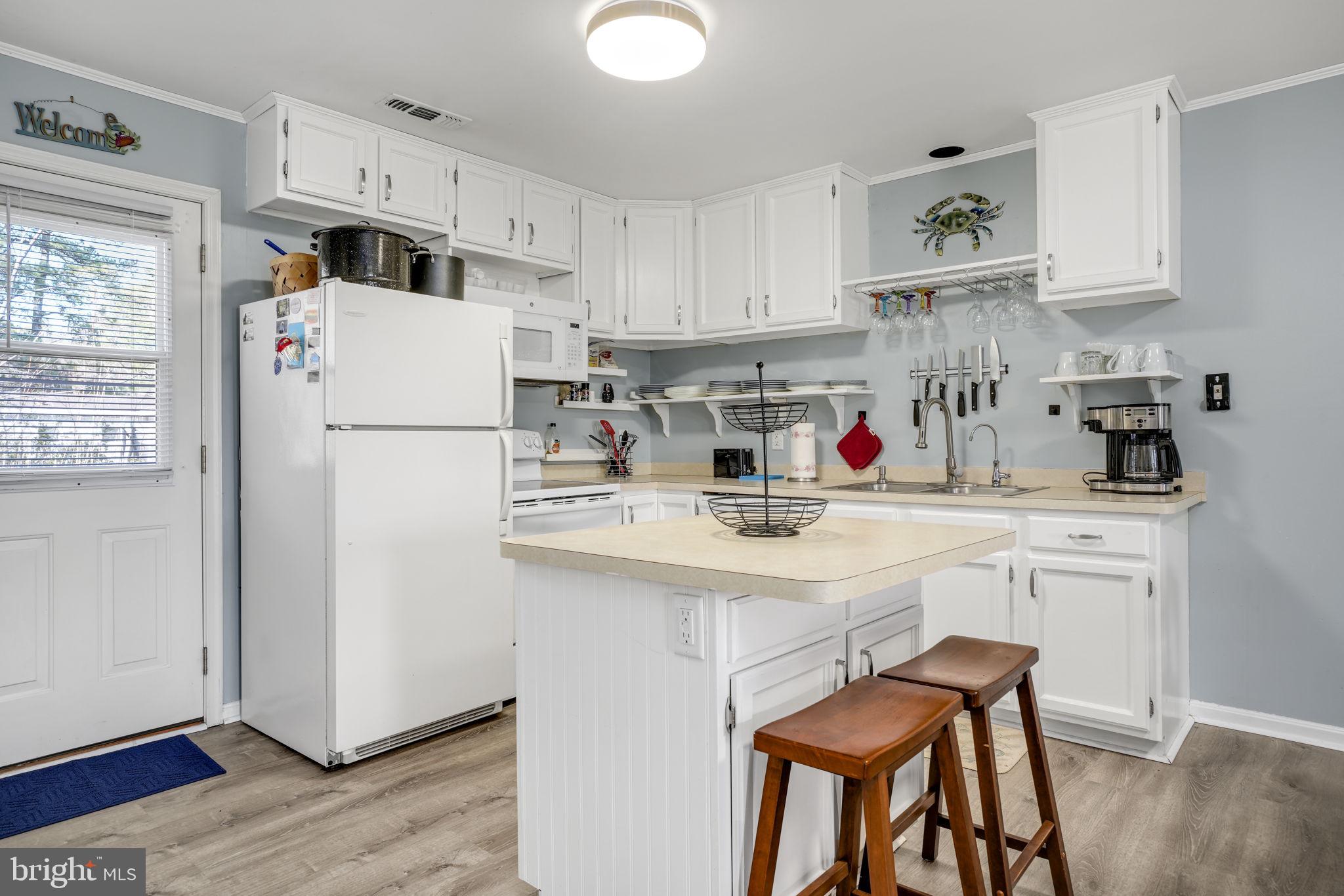 7661 East Side Road, Unit 8 Chincoteague, VA 23336 - Photo 13 of 52 Gallery Image 13