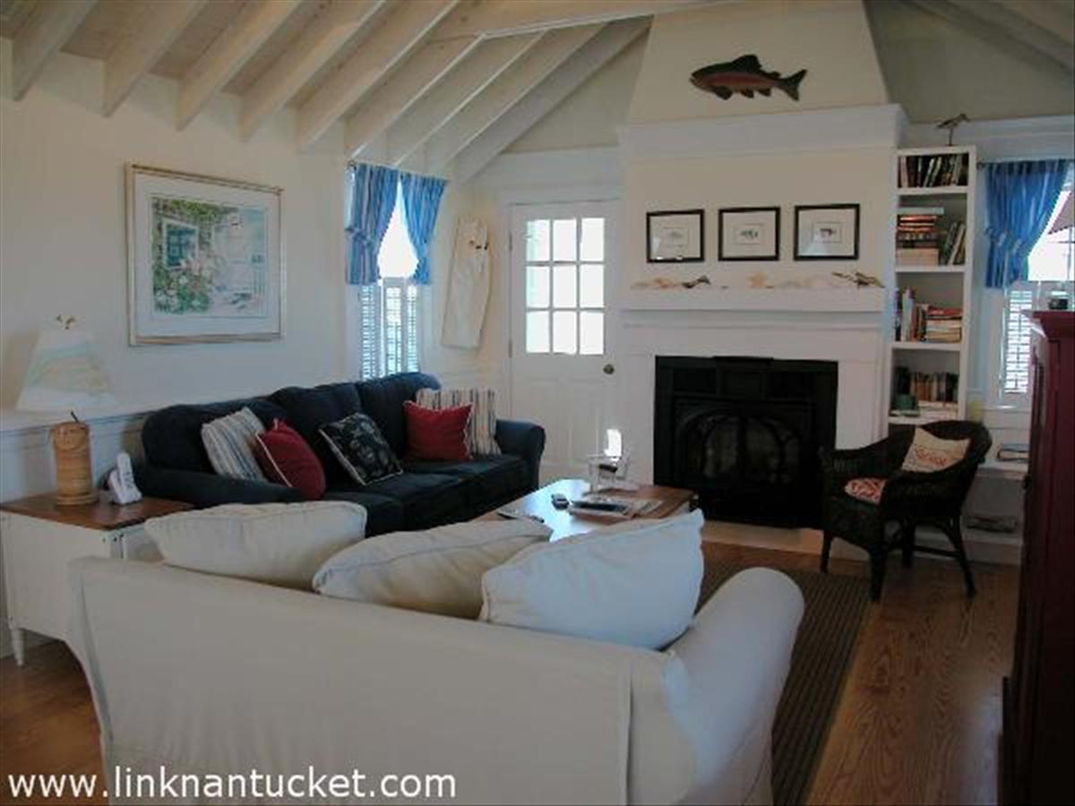7 Jackson Street Nantucket, MA 02554 - Photo 11 of 17