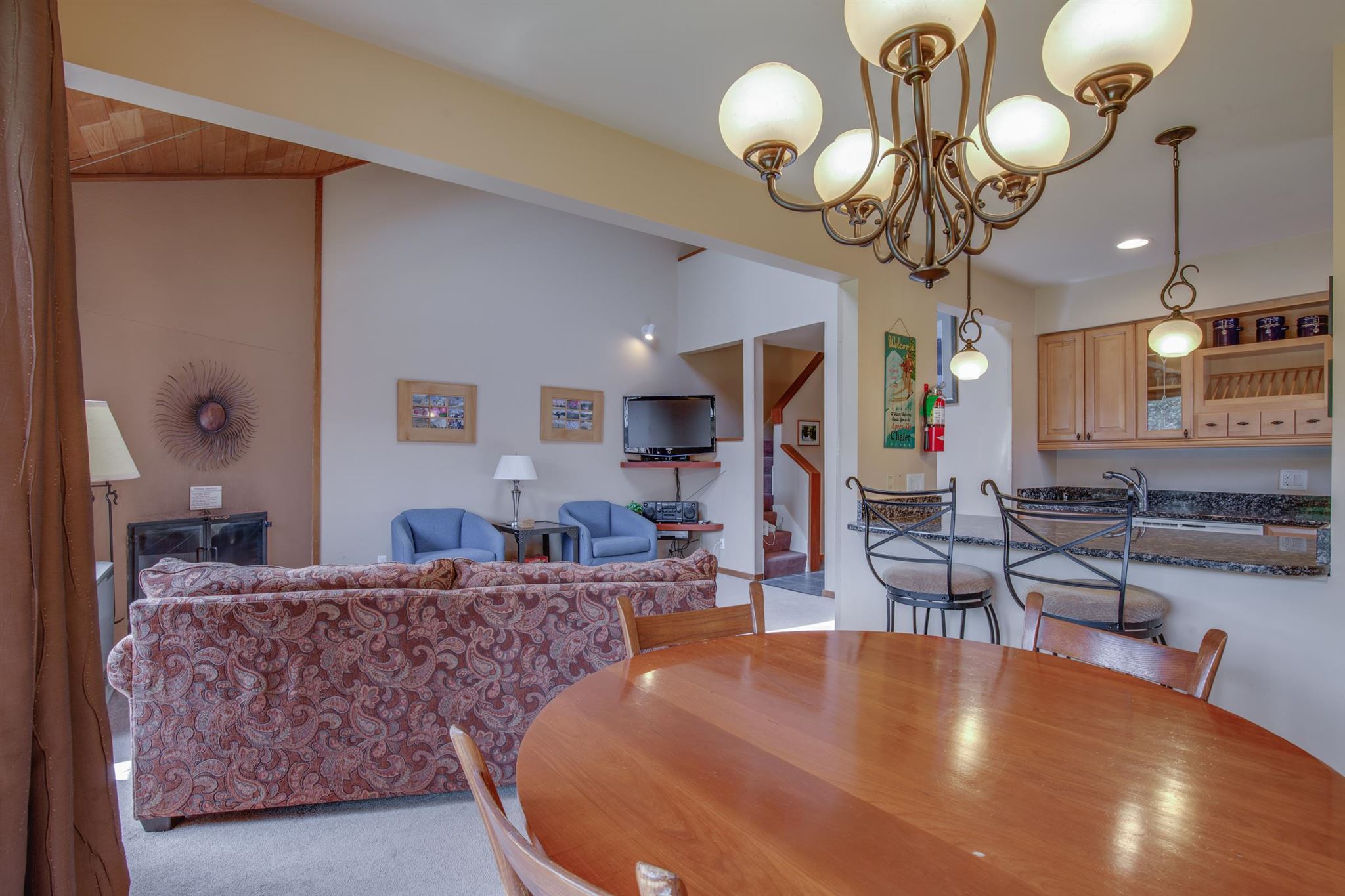 532 East Mountain Road, Unit #12 Killington, VT 05751 - Photo 3 of 23 Gallery Image 3