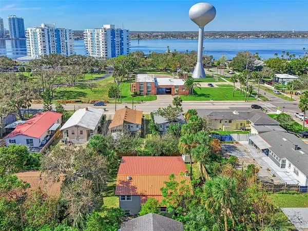 $449,000 | 934 North Halifax Avenue, Daytona Beach, FL 32118
