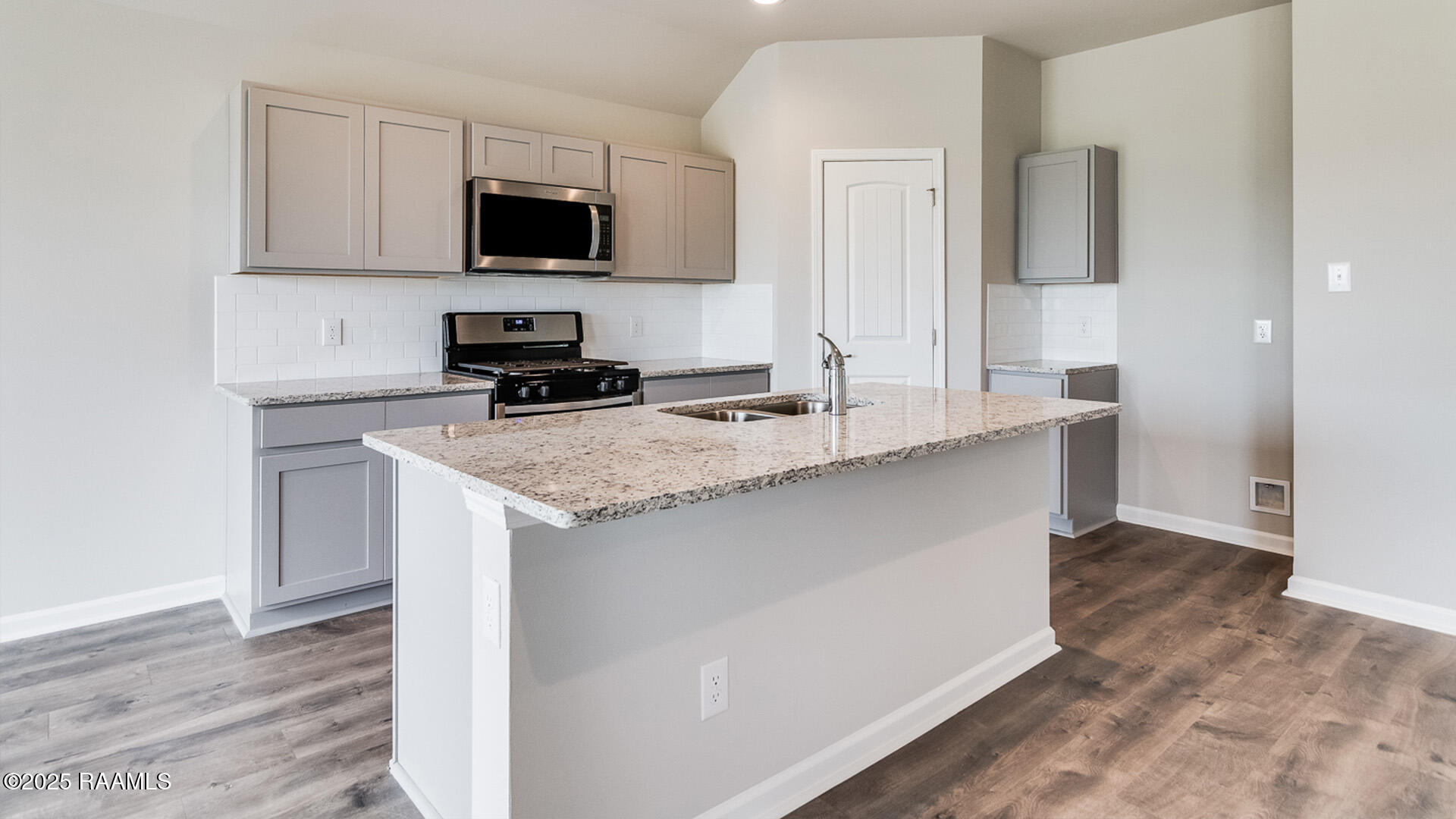 108 Reid Sunset, LA 70584 - Photo 4 of 14 X40B AL Grey3