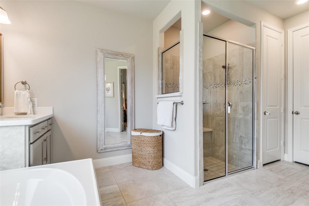 9759 Hickory Hill Road Frisco, TX 75035 - Photo 21 of 38