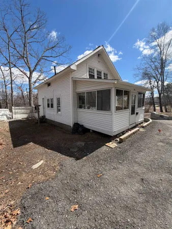 $2,200 | 303 North State Street, Concord, NH 03301