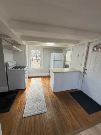 $2,200 | 303 North State Street, Concord, NH 03301
