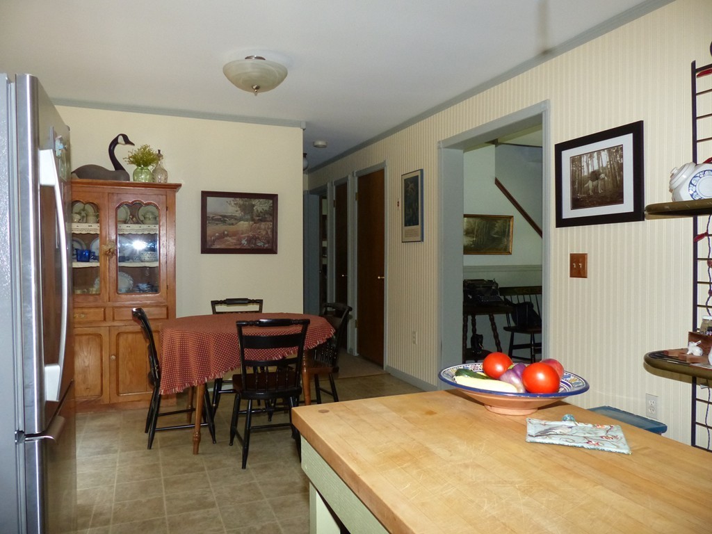 64 E Road Orange, MA 01364 - Photo 5 of 22